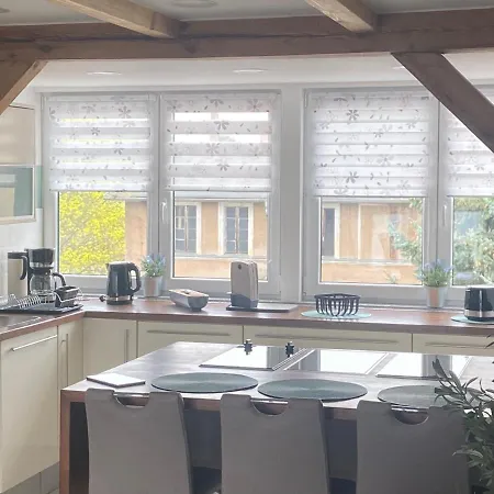 Maisonette-wohnung An Der Weissen Mauer 14 아파트